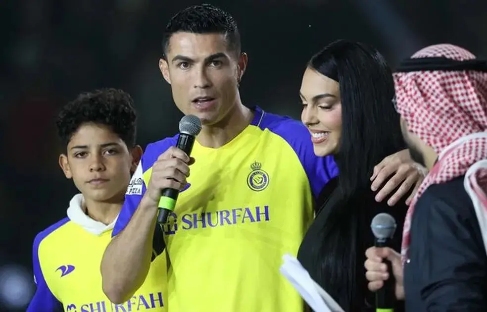 Esposa indica aposentadoria de Cristiano Ronaldo: “Mais um ano e acabou”
