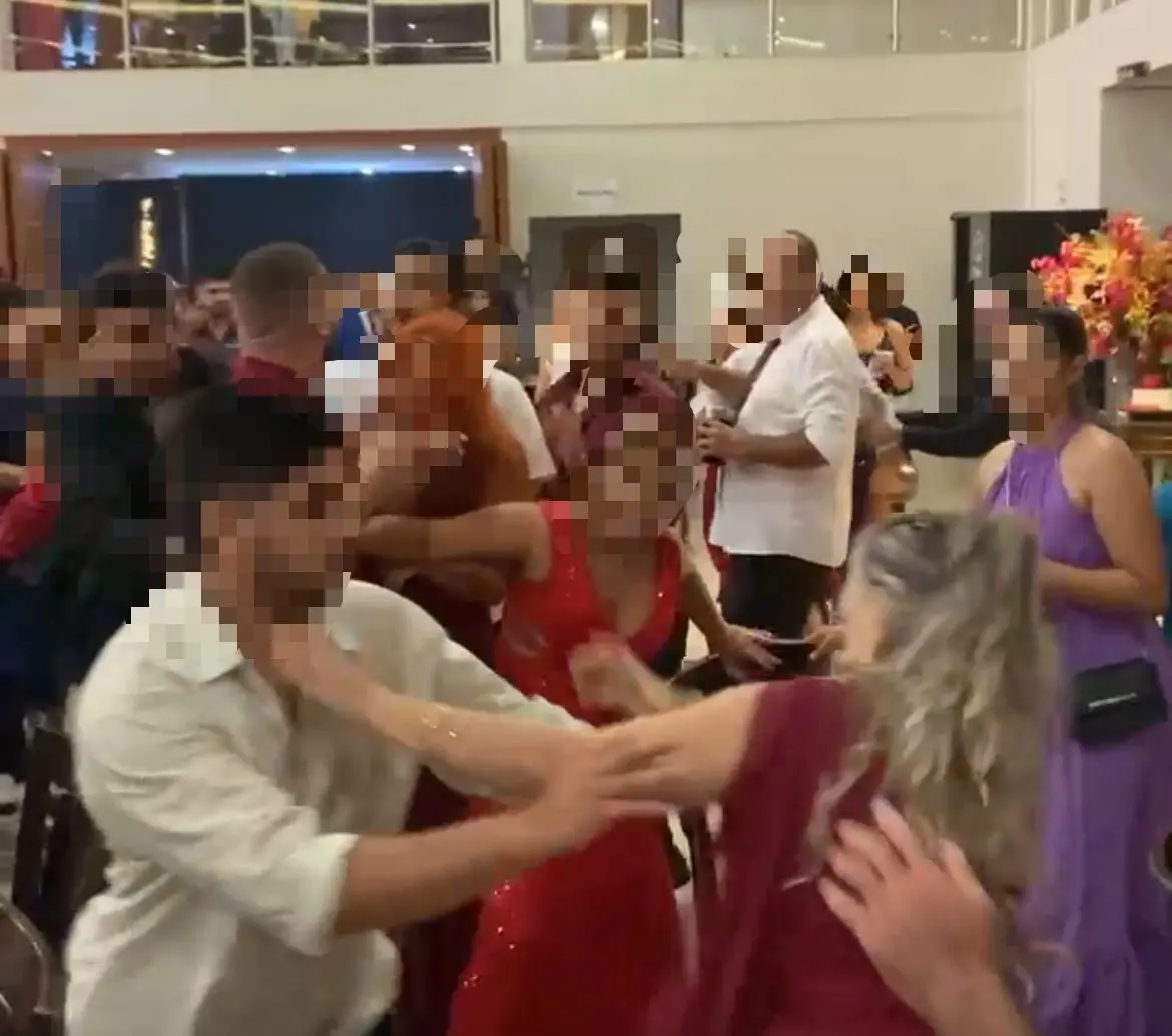 Formatura de Direito termina com briga generalizada e mulher agredida; VEJA O VÍDEO