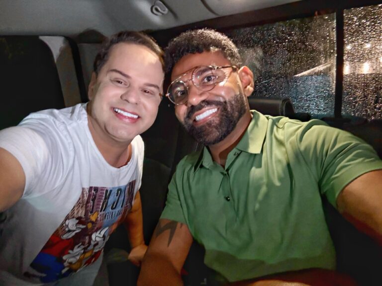 “Estado que me abraçou com muito carinho”, diz Pablo ao desembarcar no Acre; assista