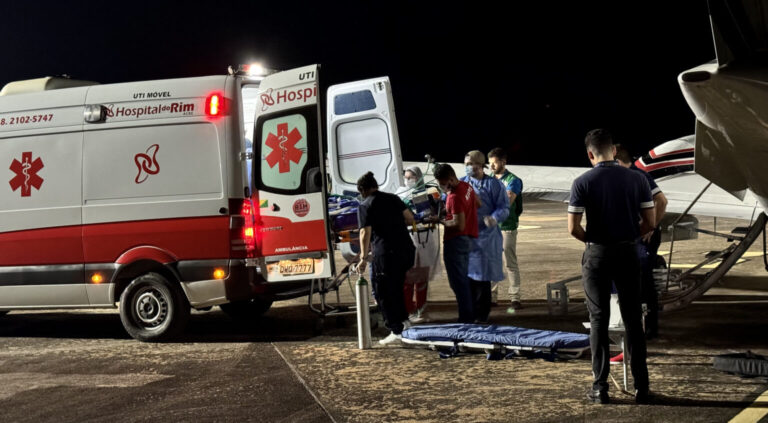 Dois dos sobreviventes da queda de avião no Acre apresentam melhora; um é extubado
