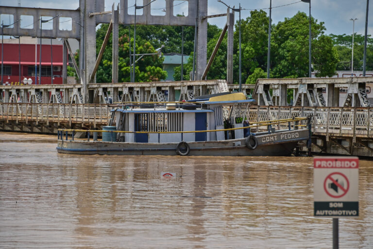 Nível do Rio Acre continua baixando e diminui 6 cm em três horas; veja última medição Nível do Rio Acre continua baixando e diminui 6 cm em três horas; veja última medição