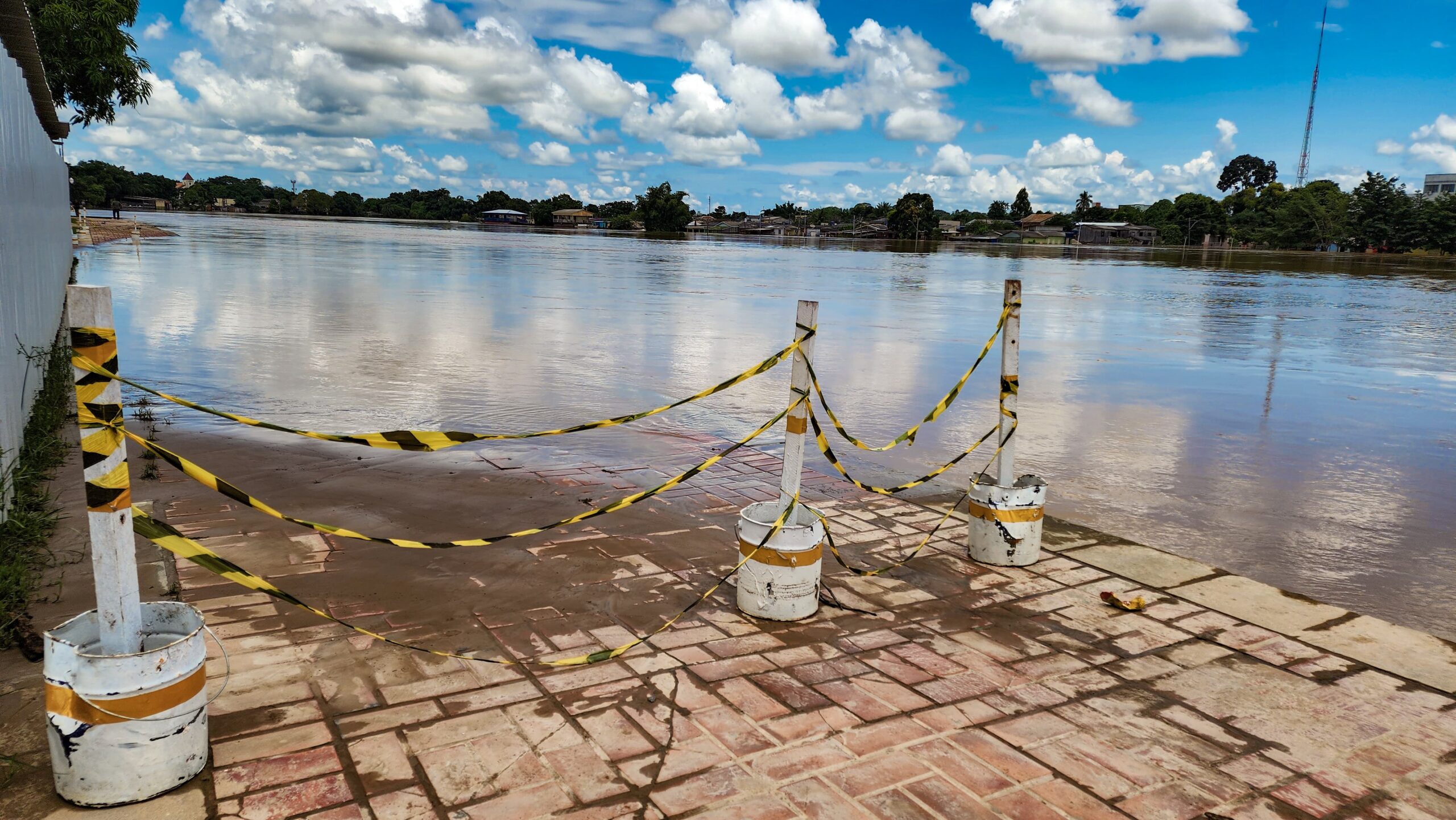 Rio Acre chega a marca dos 17,18m e reduz mais de 30 cm nas últimas horas, diz Defesa Civil