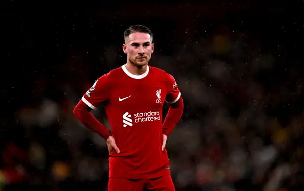 Liverpool vence lanterna e reassume liderança da Premier League