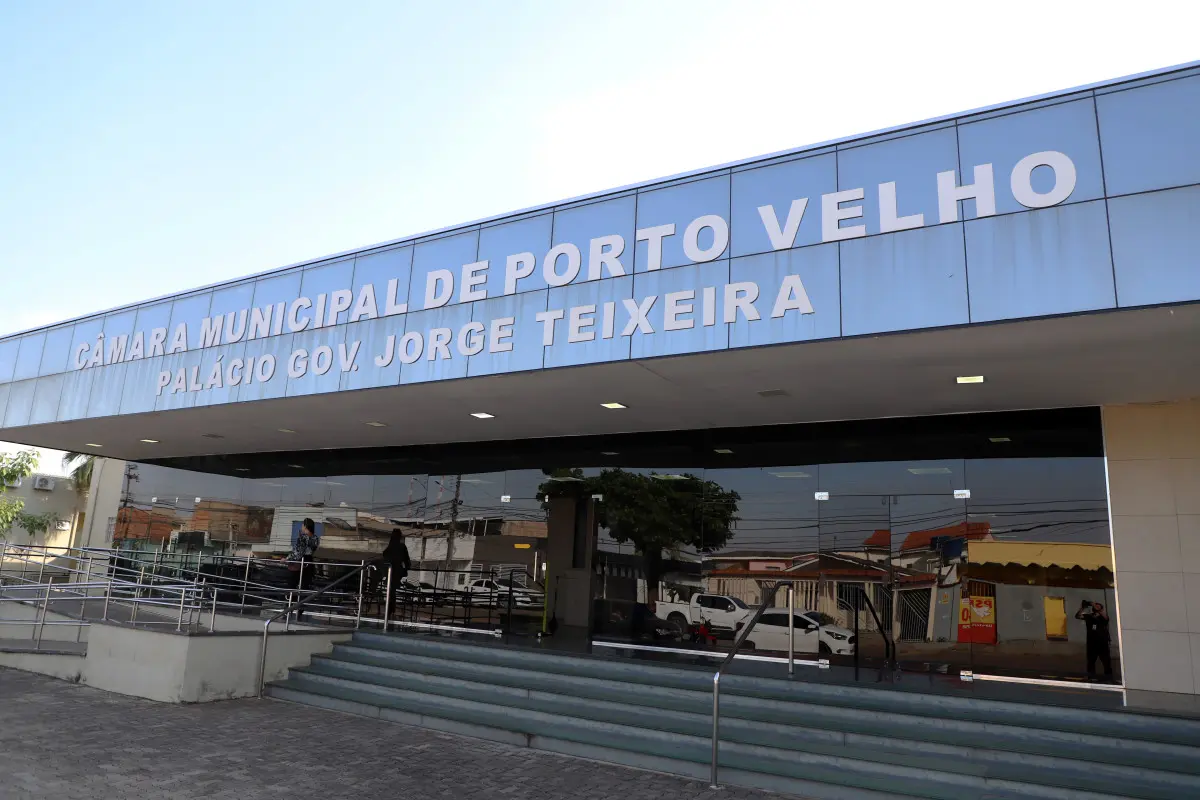Vereadores aproveitam “janela partidária” para trocar de partido em Porto Velho