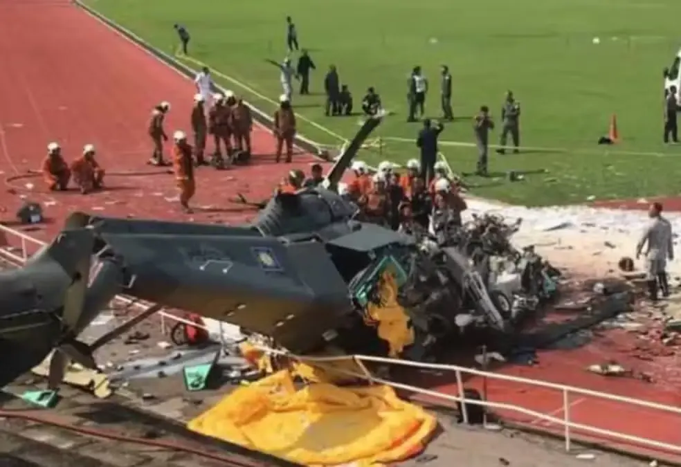 VÍDEO: Dez pessoas morrem após helicópteros colidirem
