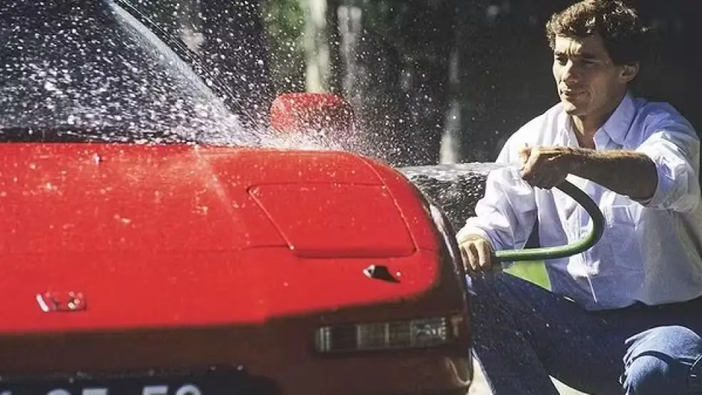 Honda de Ayrton Senna está à venda por R$ 3,1 milhões; veja as fotos
