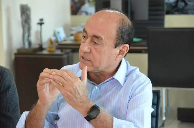 Secretários e homens de confiança de Gladson Cameli são vistos à noite no gabinete de Bocalom Secretários e homens de confiança de Gladson Cameli são vistos à noite no gabinete de Bocalom