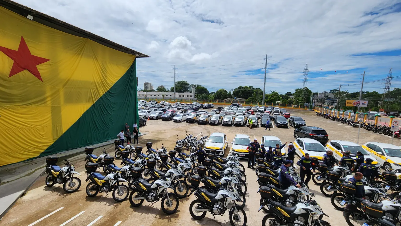 Governo entrega nova sede do Detran e anuncia programa social para facilitar emissão de CNH