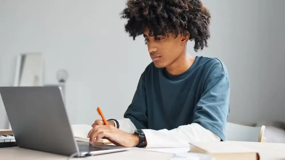 8 regras básicas de português que todo brasileiro precisa saber