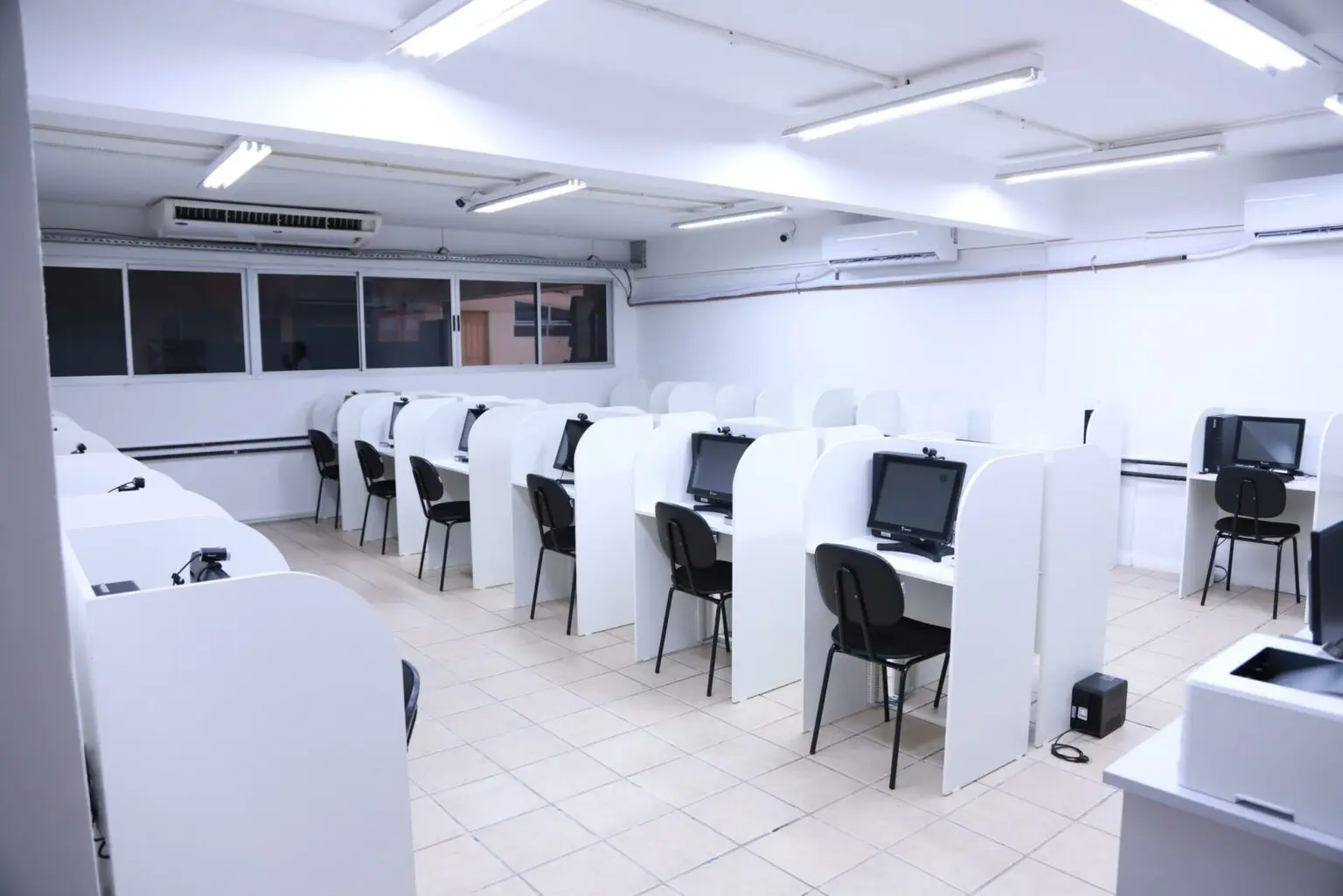 Provas teóricas de CNH já são realizadas no novo prédio do Detran