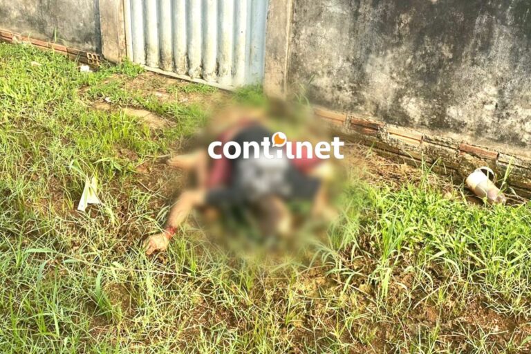 Jovem é assassinado em via pública; mãe tinha pedido para filho sair do crime