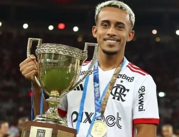 Assaltado após vitória, Matheus do Flamengo recupera medalha