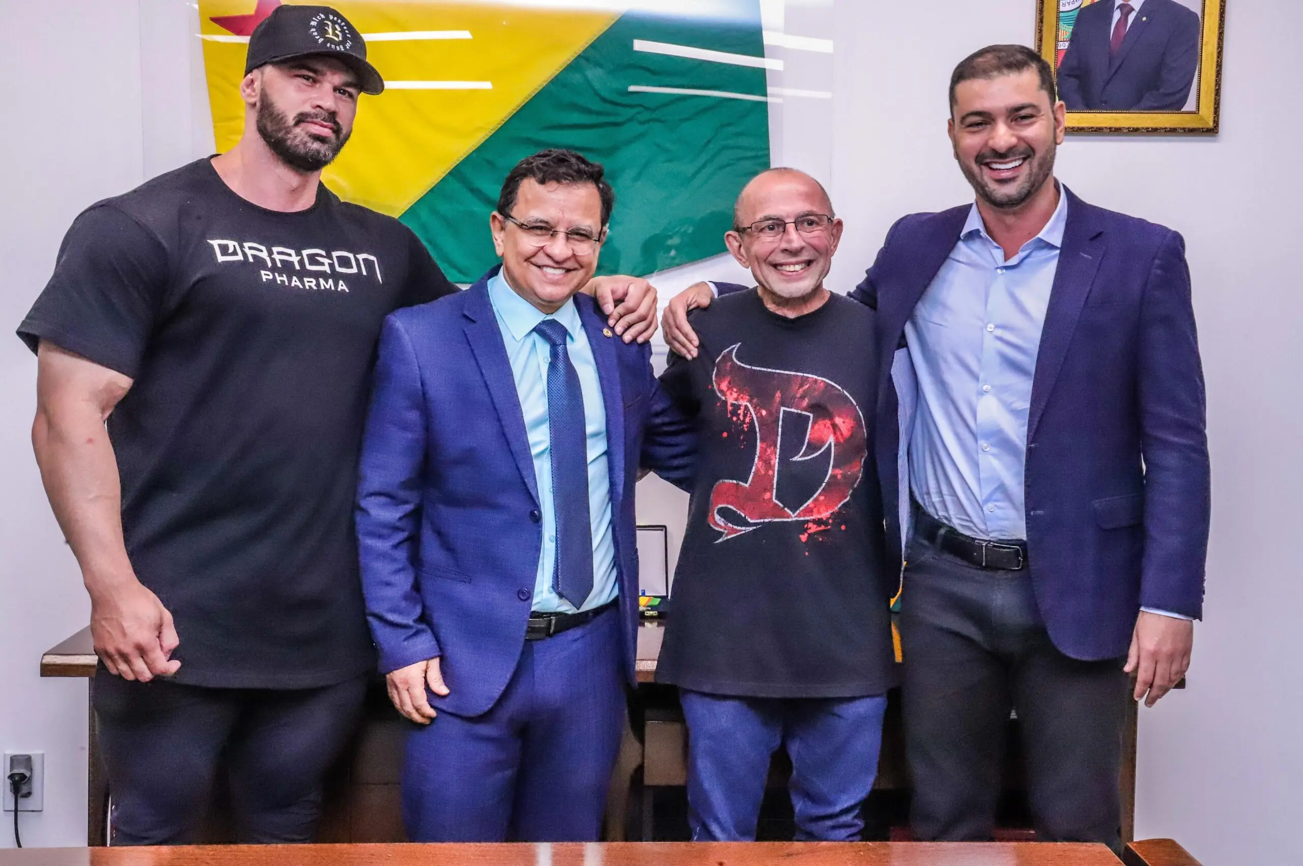 Gonzaga e Nicolau recebem atleta que representará o Acre na “Copa do Mundo” de fisiculturismo