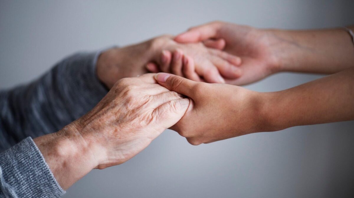 Dia do Parkinsoniano: como é viver com a doença neurológica que ainda não tem cura Dia do Parkinsoniano: como é viver com a doença neurológica que ainda não tem cura