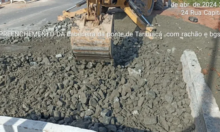 Governo fecha cratera que poderia deixar cidades isoladas e fluxo é retomado na BR-364