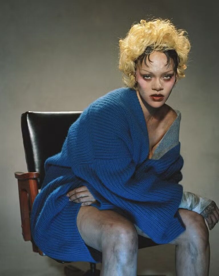 Rihanna brinca sobre filhos em foto: ‘Literalmente como me sinto no pós-parto’