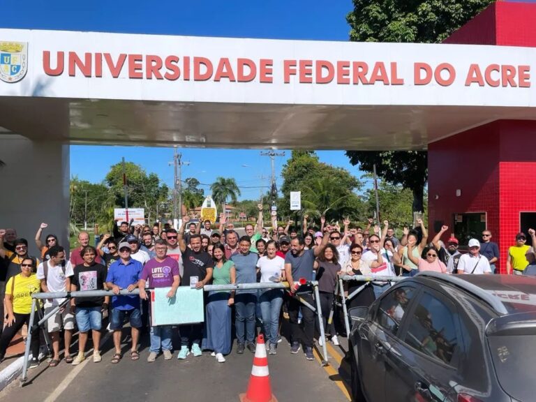 Com trĂȘs greves, casos de assĂ©dio e falsidade ideolĂłgica, Ufac vive ‘momento delicado’