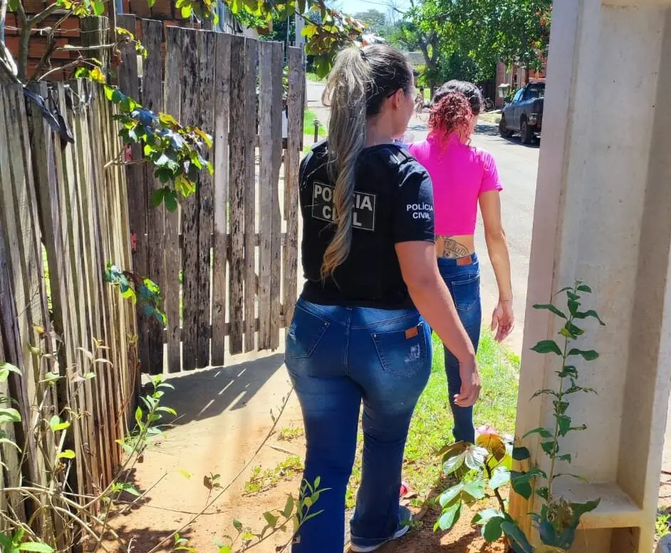 Polícia prende ‘Barbie do Tráfico’ que enviava drogas dentro de ovos de páscoa no Acre