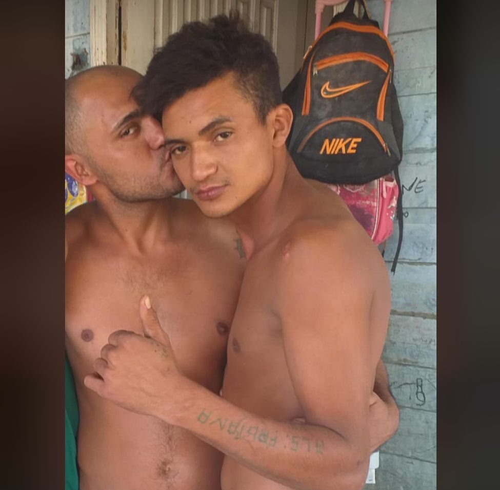 Antes de ser morto pelo irmão na frente da mãe, vítima havia beijado o rosto do acusado