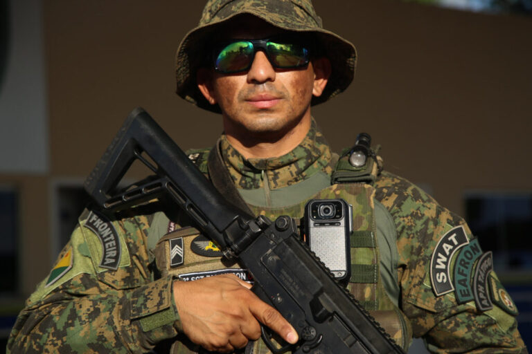 Saiba como vai funcionar a instalação de câmeras em policiais no Acre; Sejusp se prepara