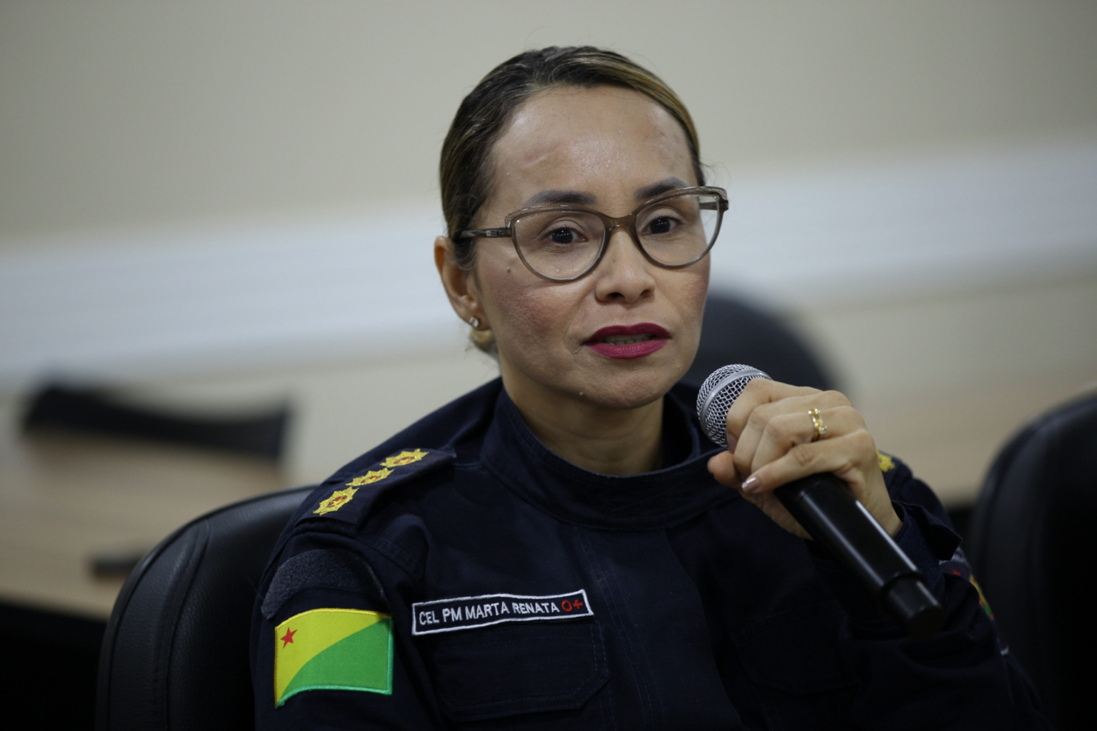 Gladson troca subcomando da PM e oficializa coronel Marta Renata como 1ª mulher a assumir o cargo