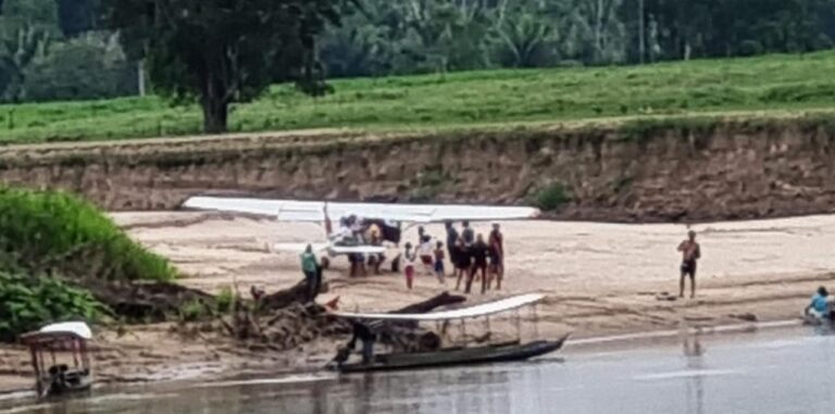 Excesso de peso pode ter sido a causa da queda do avião no Rio de Tarauacá