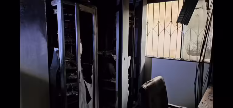 Veja como ficou a sala onde princĂpio de incĂȘndio foi registrado no ColĂ©gio Adventista