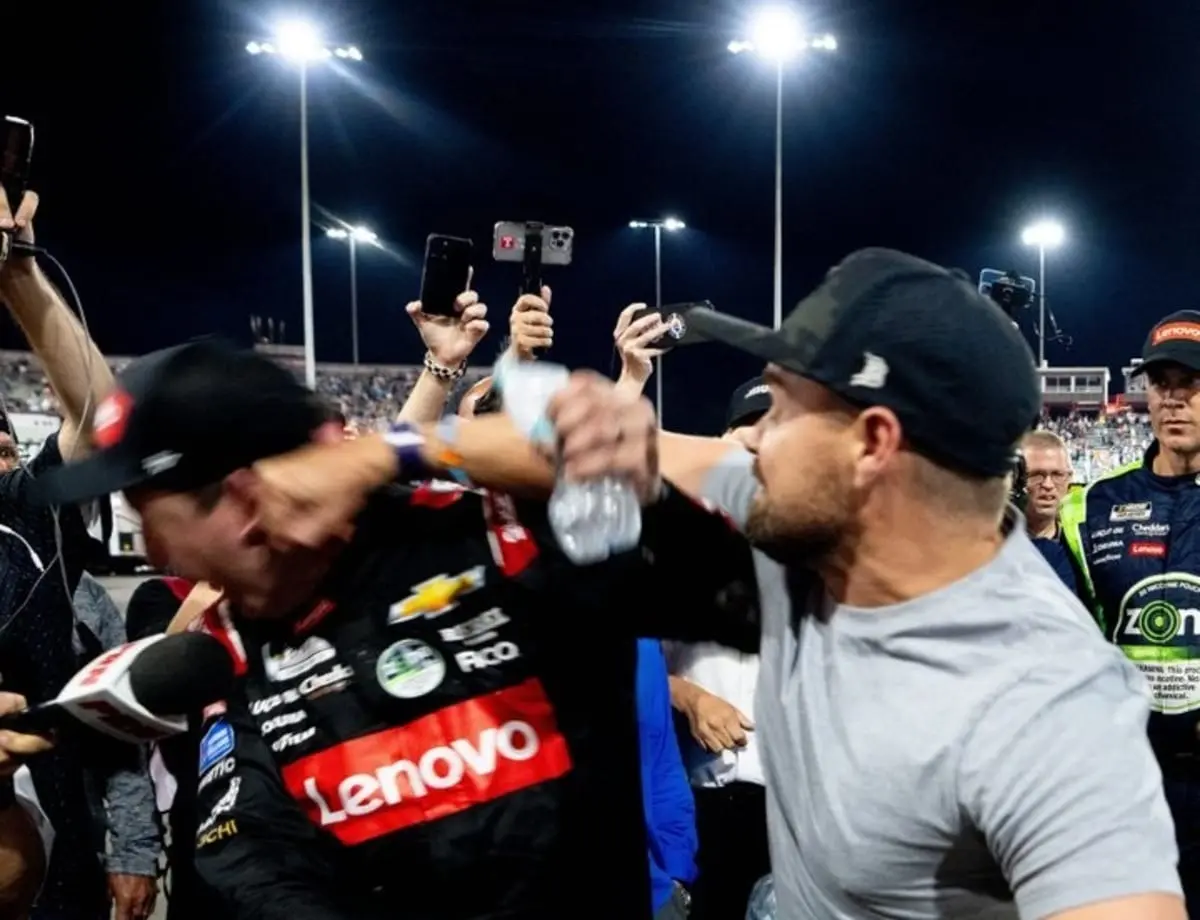 Pilotos da Nascar discutem e causam briga generalizada após corrida; assista