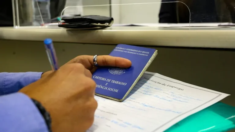 Sine Porto Velho oferece oportunidades de emprego nesta terça-feira; confira