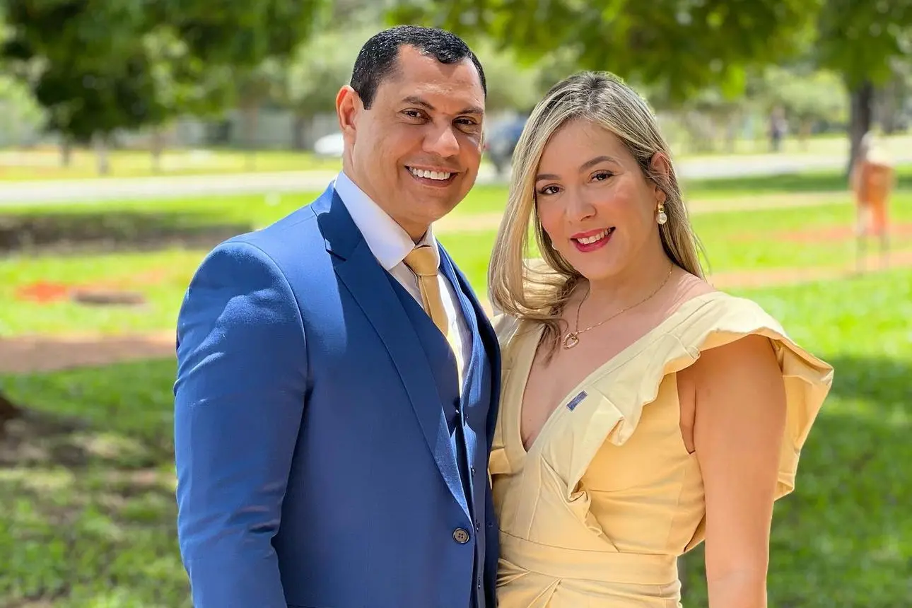 Deputado Coronel Ulysses faz declaração emocionante para a esposa na web; confira