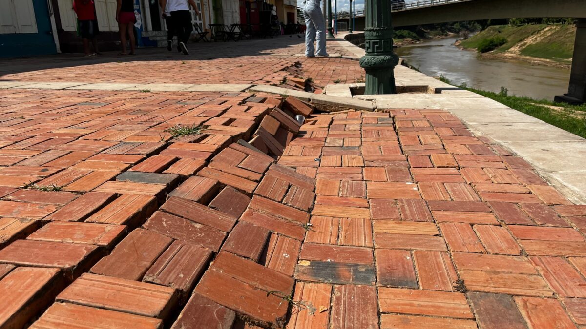 MPAC instaurou um inquérito para apurar as rachaduras do calçadão