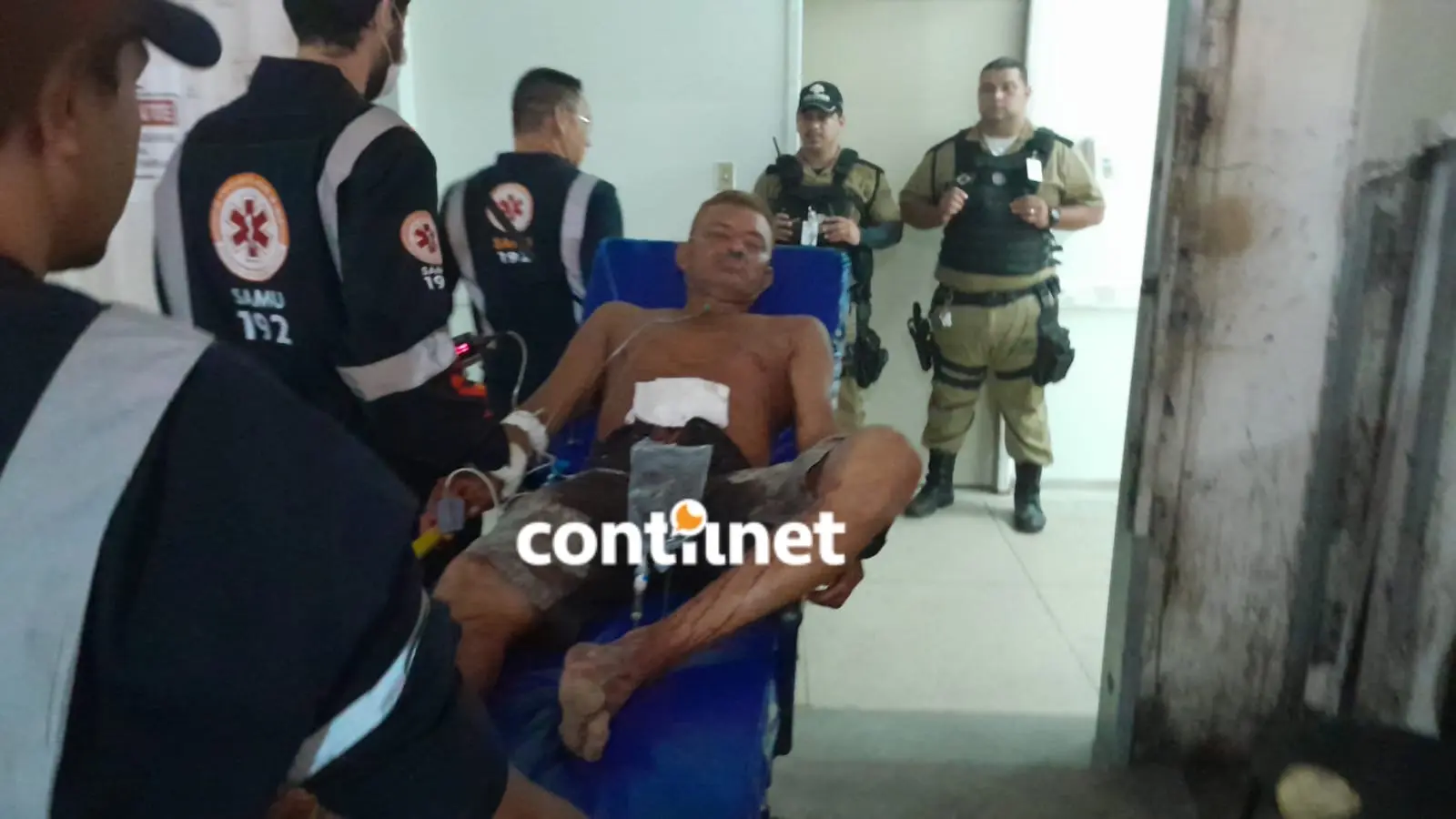 Após ser espancado, homem recebe várias facadas de criminosos em via pública de Rio Branco