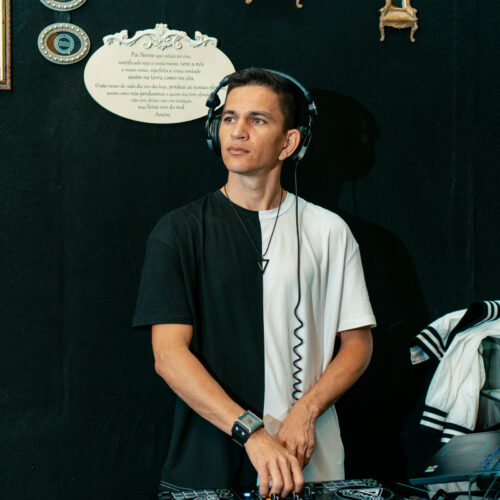 DJ Alemão vai gravar documentário contando sua história na Serra do Divisor e fazer live no pôr do sol