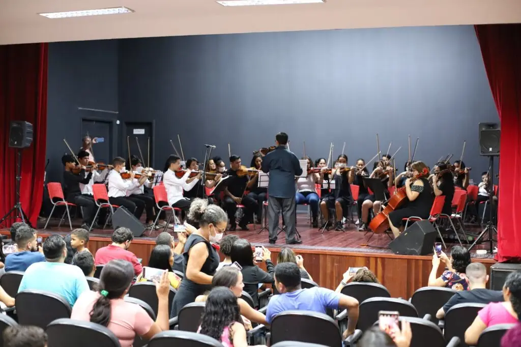 Educação abre mais de 200 vagas para cursos na Escola de Música do Acre