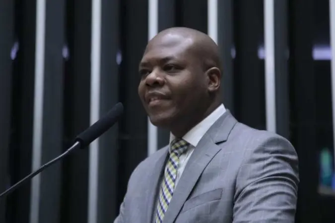 Silvio Almeida: “Quem se preocupa com a família defende as pessoas LGBT”