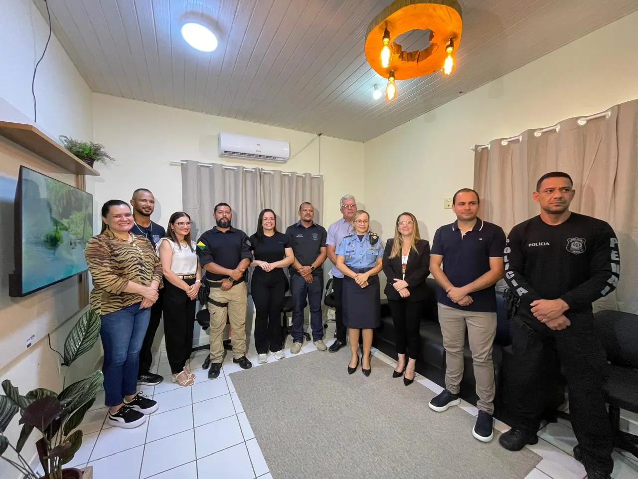 Michelle inaugura sala de descompressão e destaca projetos de reintegração social