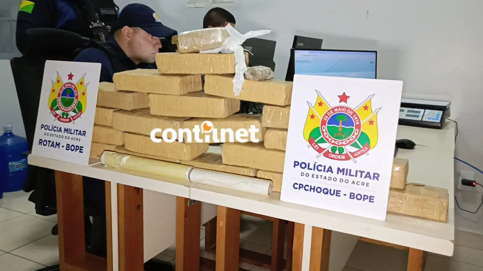 Homem é preso com mais de 20 kg de maconha dentro de apartamento em Rio Branco
