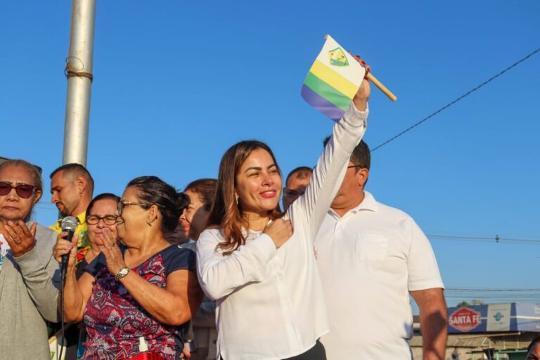 Prefeita Fernanda Hassem realiza alvorada para comemorar aniversário de 114 anos de Brasileia