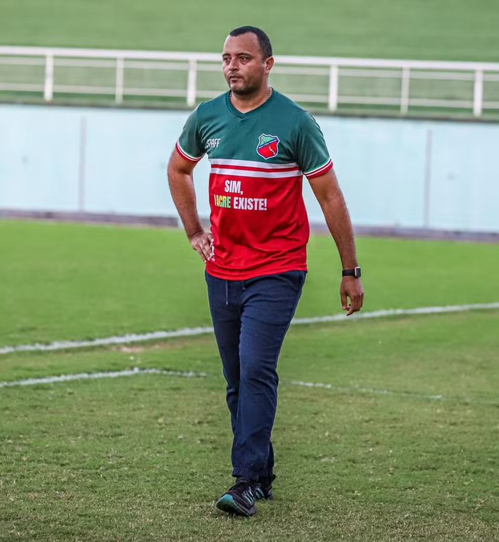 Técnico elogia profissionalismo e dedicação de atletas após Humaitá somar primeiro ponto na Série D