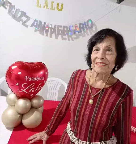 Idosa de 100 anos faz academia há 56 e diz que esse é o segredo da vida longa