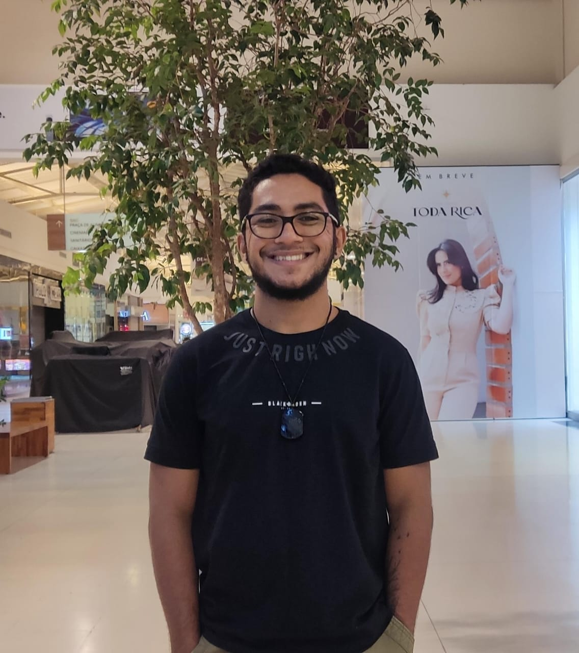 Estudante faz ‘bateria’ de exames em busca do sonho de conhecer o pai e pede ajuda na web