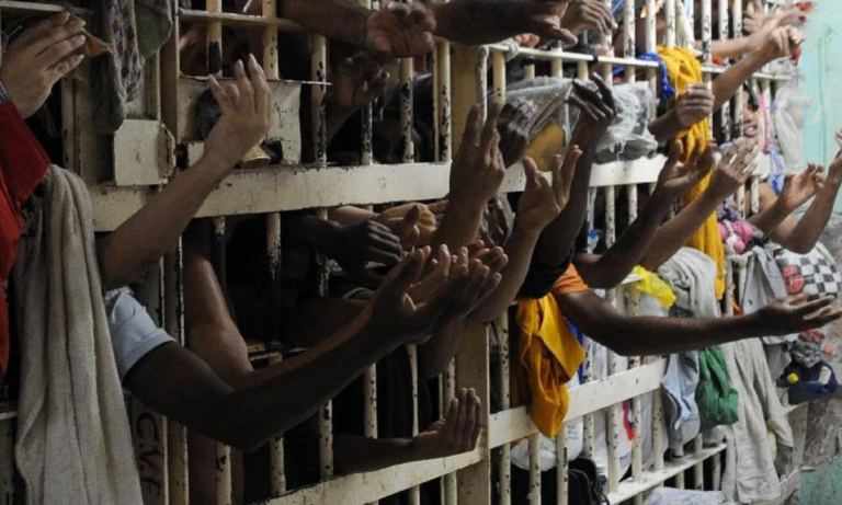 Acre entra na lista de estados que terão de combater superlotação prisional até 2026