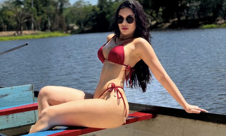 No Juruá, Rogeria Rocha curte dia de sol no Rio Crôa: “Experiência incrível”; FOTOS