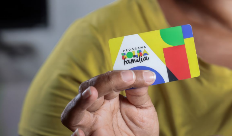 Comissão do Senado adia votação do 13º do Bolsa Família para estudar impacto fiscal