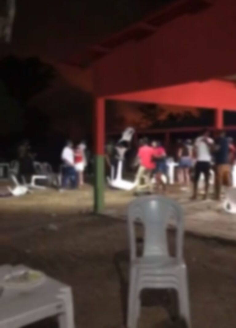 VĂDEO: festa em clube termina em briga generalizada no interior do Acre