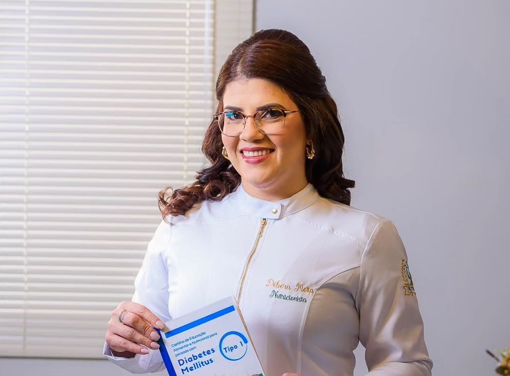 Nutricionista lança livro sobre diabetes após a filha ser diagnosticada com a doença