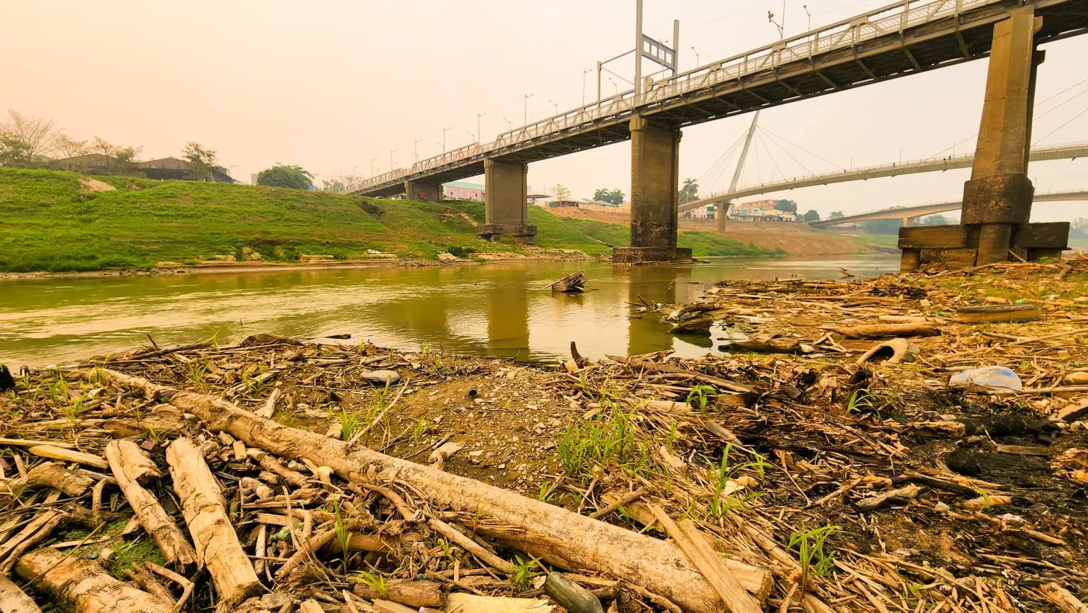 Sem chuvas, nível do Rio Acre segue em baixa e chega a marca de 2,39m na capital do estado
