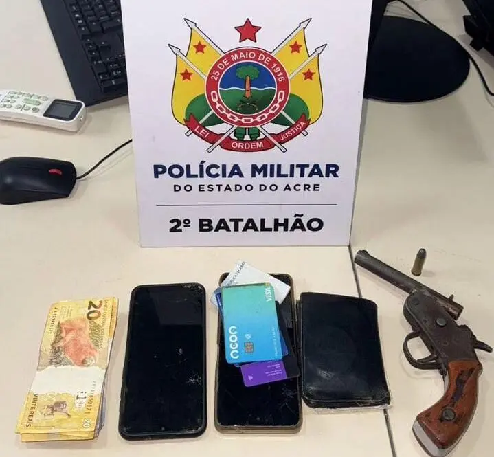 Polícia Militar prende homem com arma de fogo após roubo no Areal