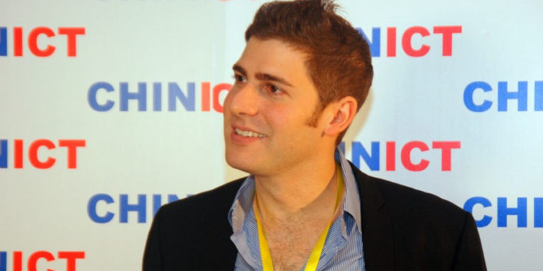 O brasileiro mais rico do mundo: a fortuna de Eduardo Saverin além do Facebook