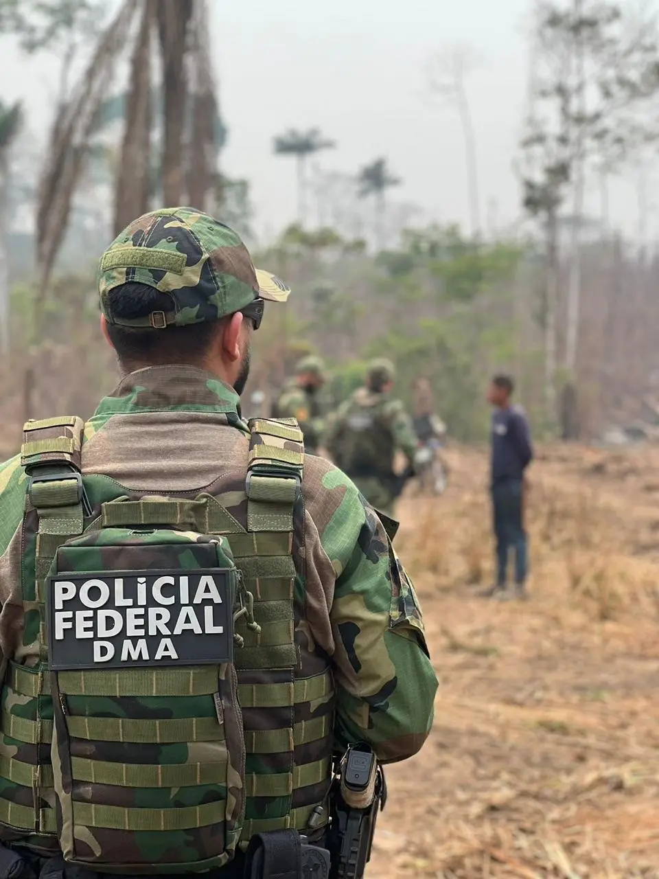 Polícia Federal prende homem incendiando área dentro da Reserva Chico Mendes